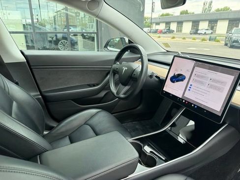Used 2019 Tesla Model 3 Long Range AWD/4WD image 11