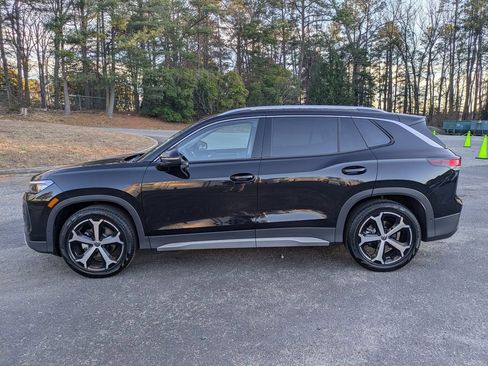 New 2026 Volkswagen Tiguan SE image 7