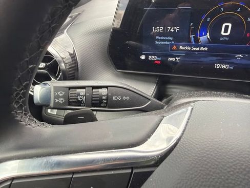 Used 2026 Chevrolet Equinox LT AWD/4WD image 41