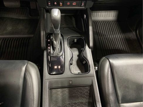 Used 2022 Nissan Frontier PRO-4X w/ Pro-4X Premium Package image 18