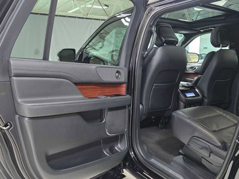 Used 2024 Lincoln Navigator L 4WD image 15