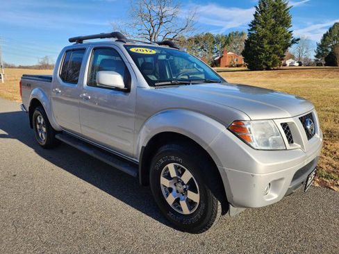 Used 2012 Nissan Frontier PRO-4X w/ Pro-4x Luxury Pkg image 4