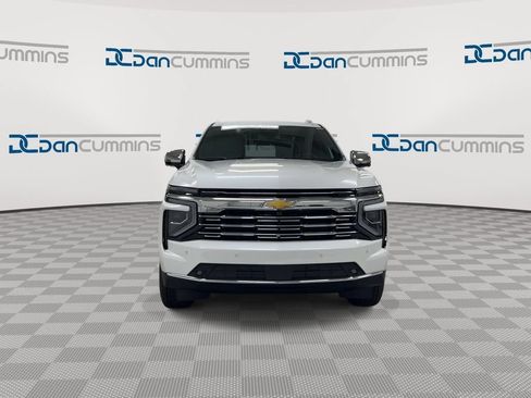 Used 2025 Chevrolet Tahoe Premier AWD/4WD image 3