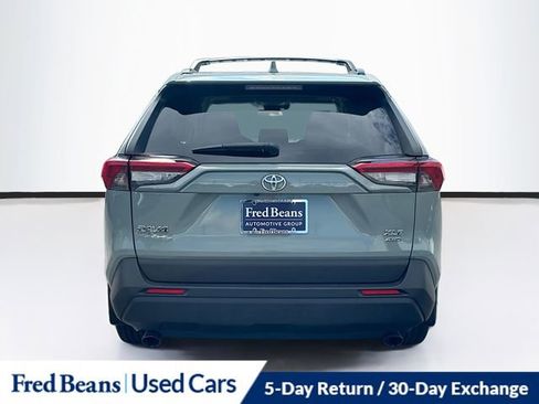 Used 2019 Toyota RAV4 XLE Premium w/ Cold Weather Package AWD/4WD image 6
