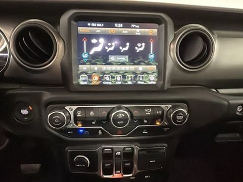 Used 2023 Jeep Wrangler Unlimited w/ Cold Weather Group AWD/4WD image 22