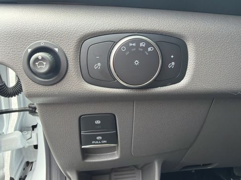 New 2026 Ford Transit 250 Low Roof RWD image 18