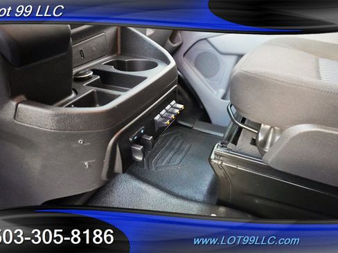 Used 2017 Ford Transit 150 XLT image 40