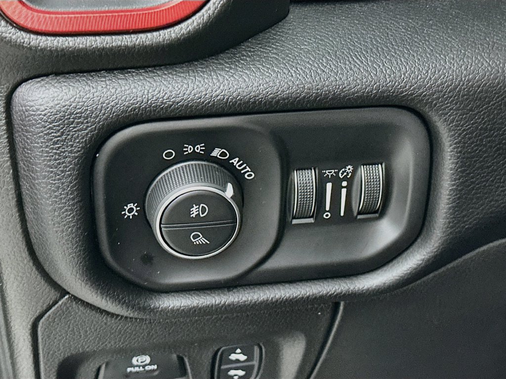 Used 2019 RAM 1500 Rebel w/ Rebel Level 2 Equipment Group AWD/4WD image 17