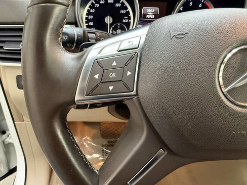 Used 2013 Mercedes-Benz ML 350 4MATIC image 24