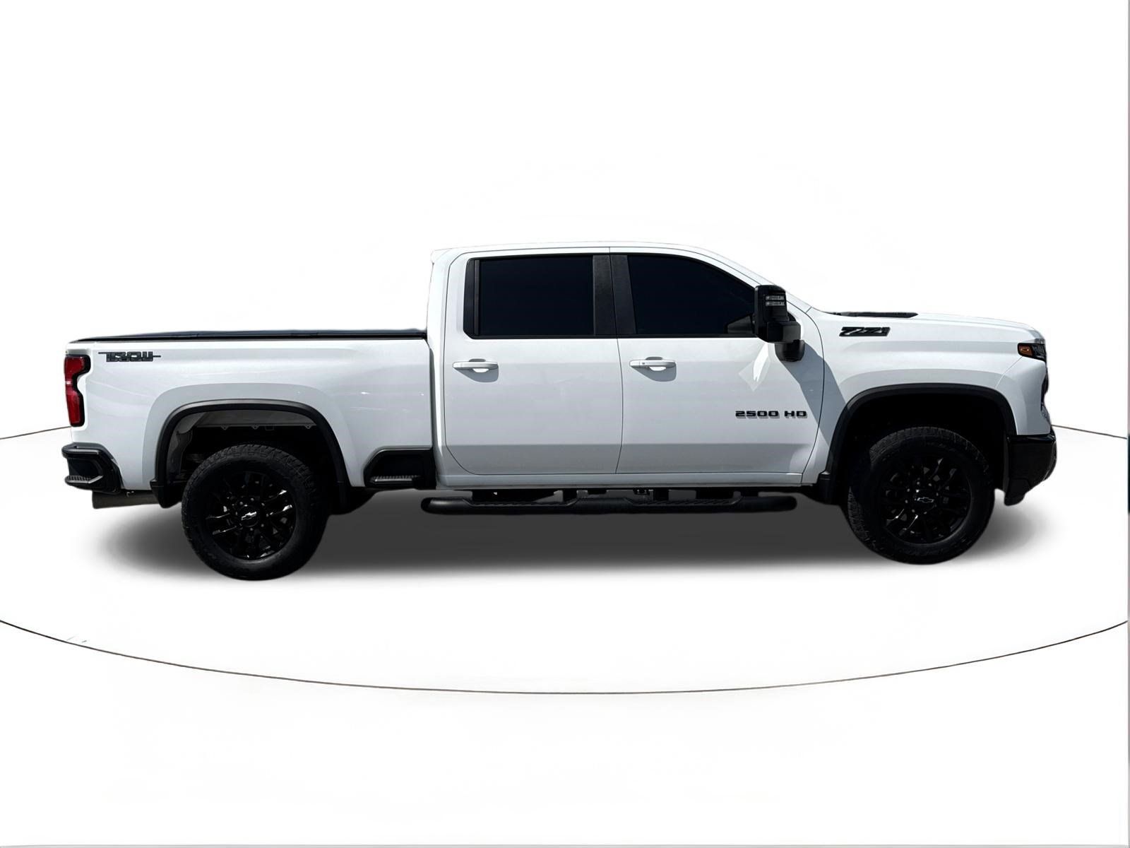 Used 2025 Chevrolet Silverado 2500 LT w/ Trail Boss Package AWD/4WD image 2