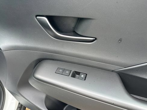 Used 2025 Hyundai Kona SEL AWD/4WD image 34