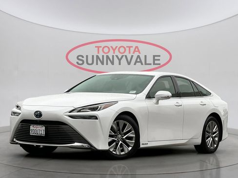 Certified 2022 Toyota Mirai w/ Advanced Technology Package RWD image 2