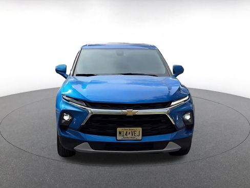 Used 2025 Chevrolet Blazer LT image 4