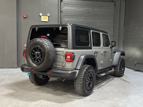 Used 2023 Jeep Wrangler Unlimited Rubicon 4xe AWD/4WD image 4