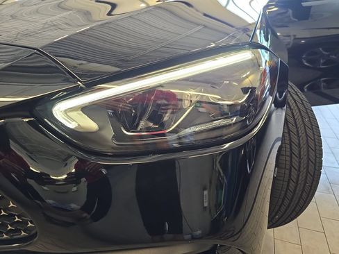 Used 2025 Mercedes-Benz C 300 Sedan image 35