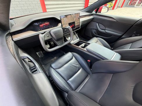 Used 2022 Tesla Model S AWD/4WD image 17