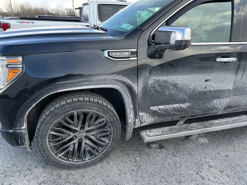 Used 2021 GMC Sierra 1500 Denali w/ Denali Premium Package image 2