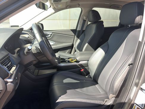 Certified 2025 Acura RDX SH-AWD w/ Technology Package image 8