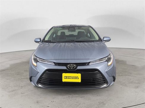 Used 2025 Toyota Corolla LE image 8