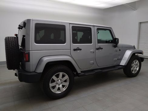 Used 2017 Jeep Wrangler Unlimited Sahara w/ Max Tow Package image 10