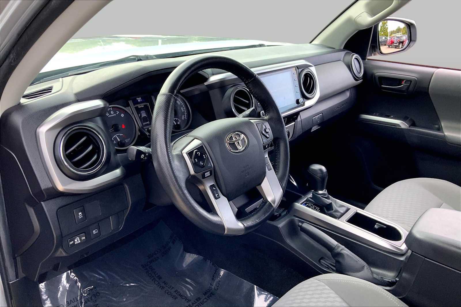 Used 2023 Toyota Tacoma SR5 AWD/4WD image 15