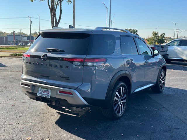 Certified 2025 Nissan Pathfinder Platinum AWD/4WD image 3