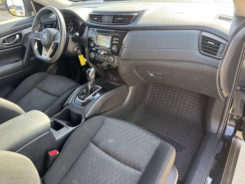 Used 2017 Nissan Rogue S w/ S Appearance Package image 10