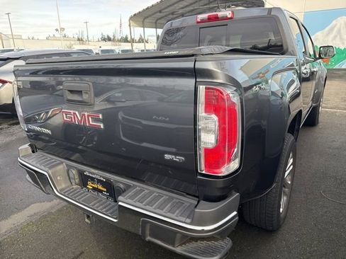 Used 2017 GMC Canyon SLT w/ Driver Alert Package image 5
