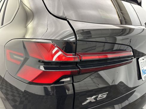 New 2026 BMW X5 xDrive40i w/ M Sport Package AWD/4WD image 19