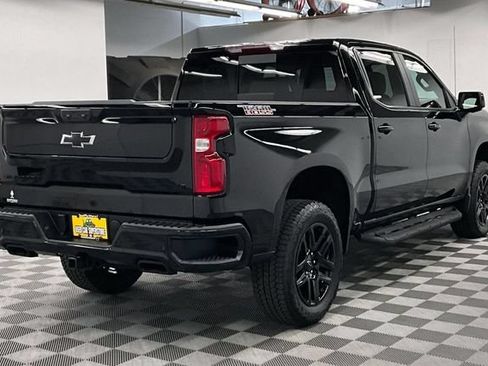 Used 2026 Chevrolet Silverado 1500 LT Trail Boss w/ LT Trail Boss Premium Package AWD/4WD image 13