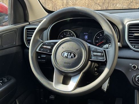 Used 2020 Kia Sportage LX image 10