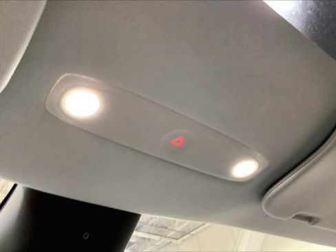 Used 2026 Tesla Model Y AWD image 33