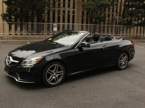 Used 2016 Mercedes-Benz E 400 Cabriolet image 13