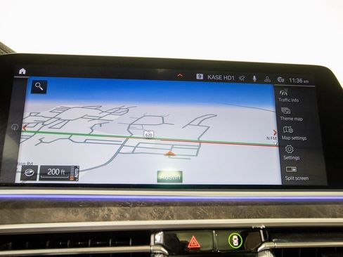 Used 2022 BMW X7 xDrive40i w/ Premium Package image 24