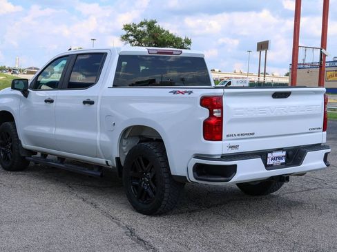 Used 2023 Chevrolet Silverado 1500 Custom AWD/4WD image 3