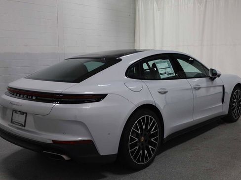Certified 2025 Porsche Panamera 4 AWD/4WD image 9