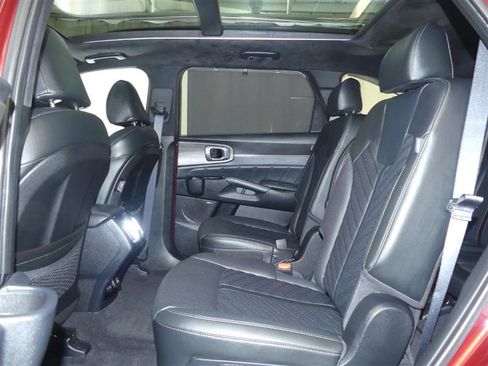 Used 2024 Kia Sorento SX Prestige image 27