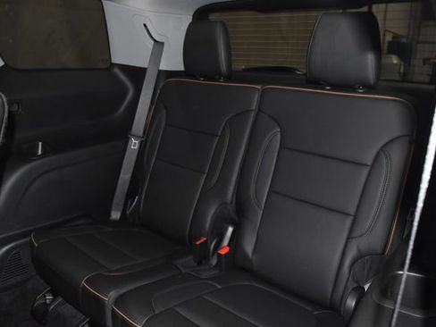 Used 2021 GMC Acadia AT4 w/ Preferred Package image 41