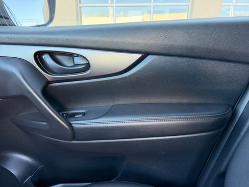 Used 2019 Nissan Rogue Sport S FWD image 16