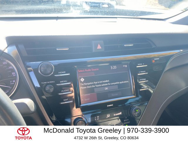 Used 2020 Toyota Camry SE FWD image 18