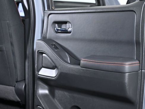 Used 2023 Nissan Frontier PRO-4X w/ Technology Package image 33