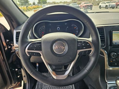 Used 2018 Jeep Grand Cherokee Limited AWD/4WD image 22