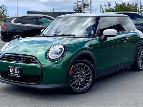 Used 2025 MINI Cooper S FWD image 2