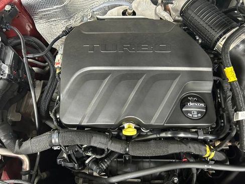 Used 2023 Buick Encore GX Preferred w/ Cold Weather Comfort Package FWD image 10