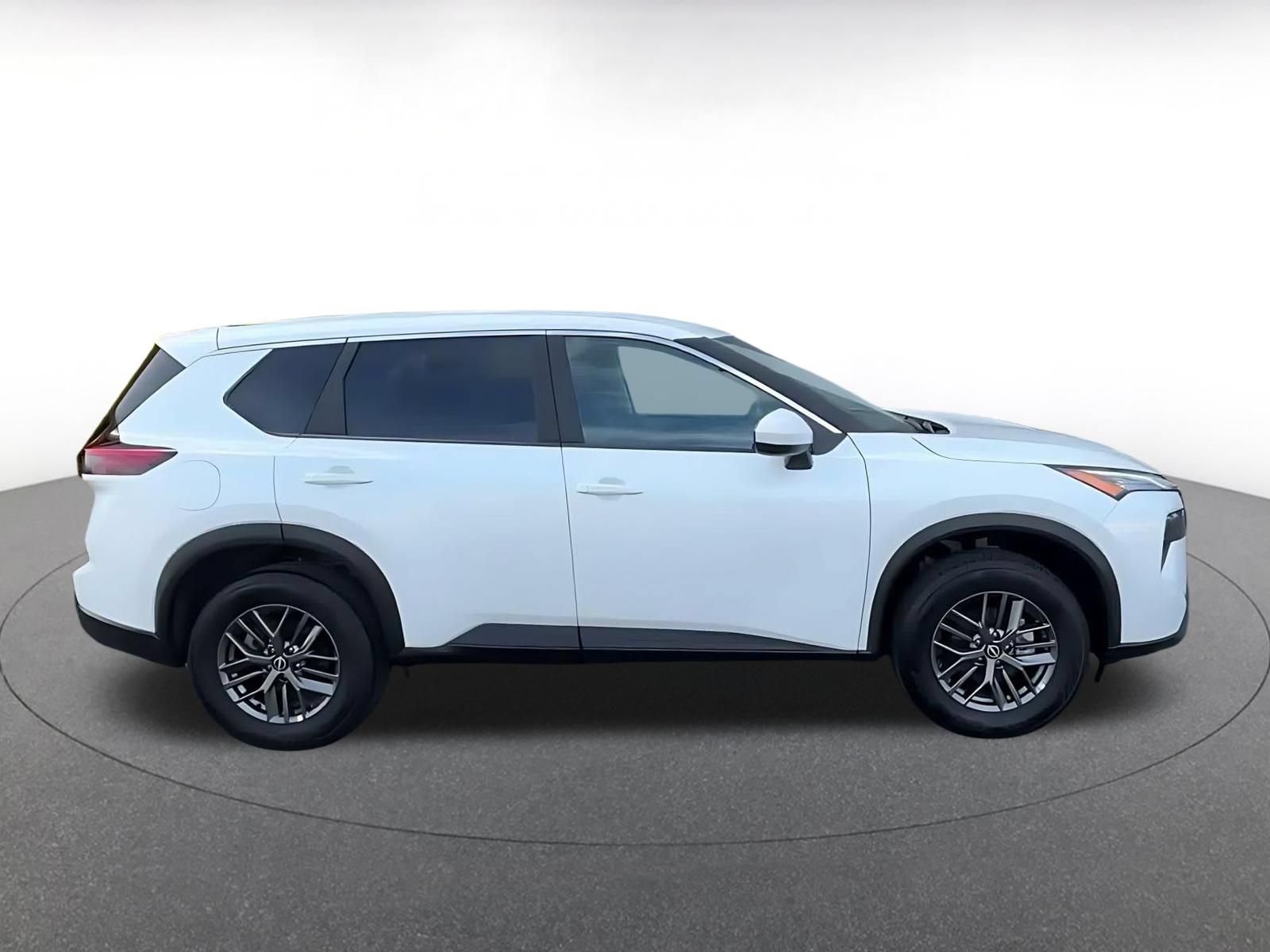 Used 2026 Nissan Rogue SV AWD/4WD image 15