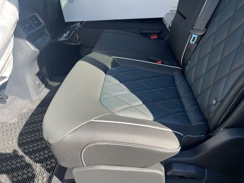 New 2026 Volkswagen Atlas Cross Sport SEL Premium R-Line image 14