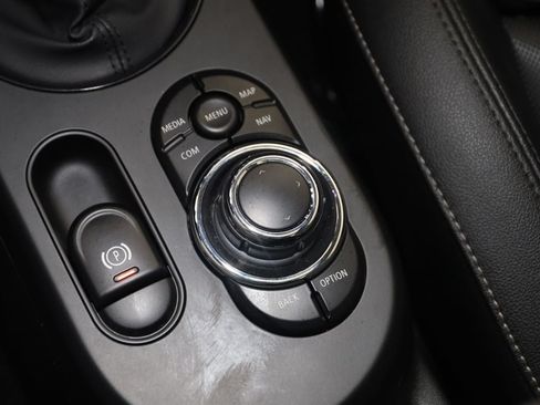 Used 2024 MINI Cooper SE FWD image 29