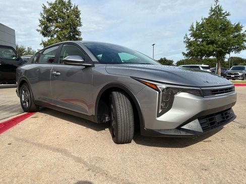 Used 2025 Kia K4 FWD image 4