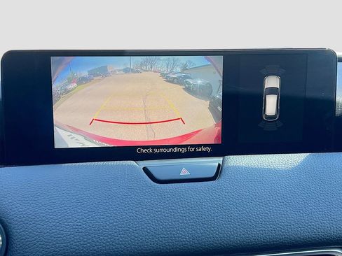 Used 2025 MAZDA CX-70 Plug-In Hybrid w/ Premium Pkg image 16