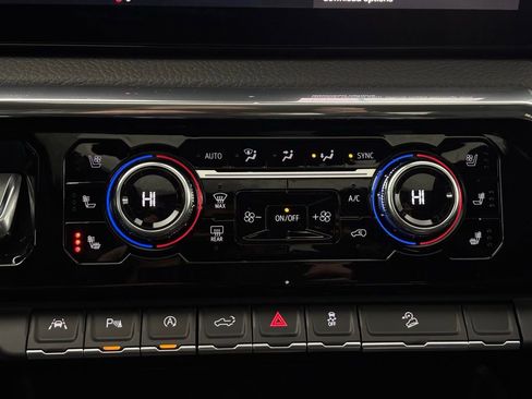 New 2026 GMC Sierra 1500 Denali w/ Denali Reserve Package image 28